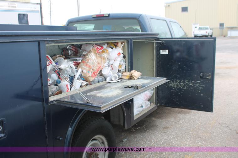 image for item H8334 1998 Chevrolet 3500 Crew Cab utility truck