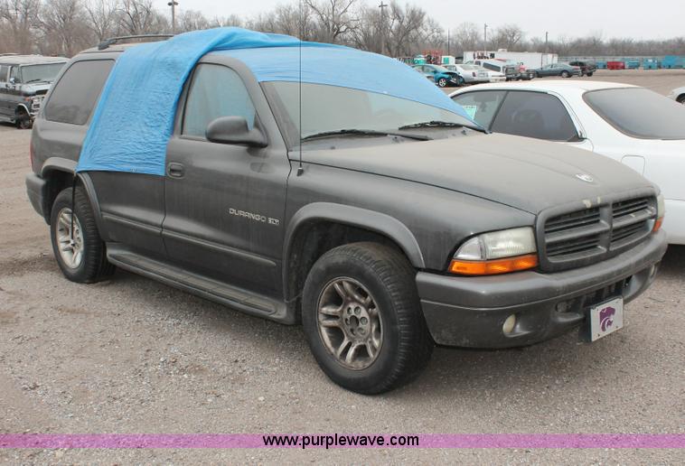 image for item H8335 2001 Dodge Durango SUV