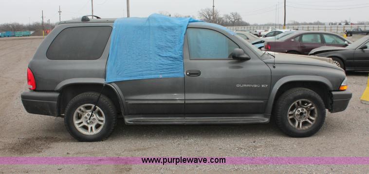 image for item H8335 2001 Dodge Durango SUV
