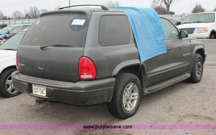 image for item H8335 2001 Dodge Durango SUV