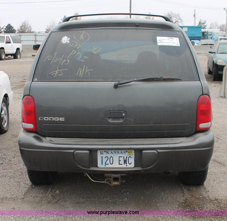 image for item H8335 2001 Dodge Durango SUV