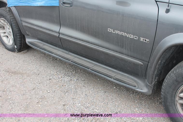 image for item H8335 2001 Dodge Durango SUV