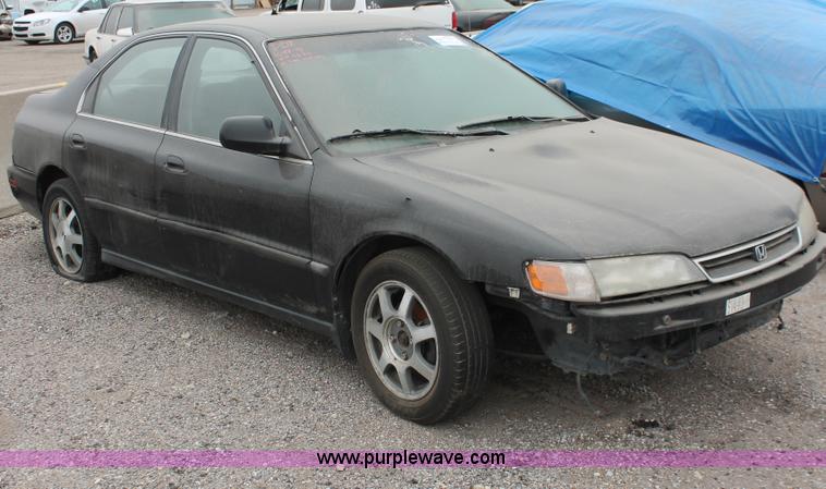image for item H8336 1996 Honda Accord