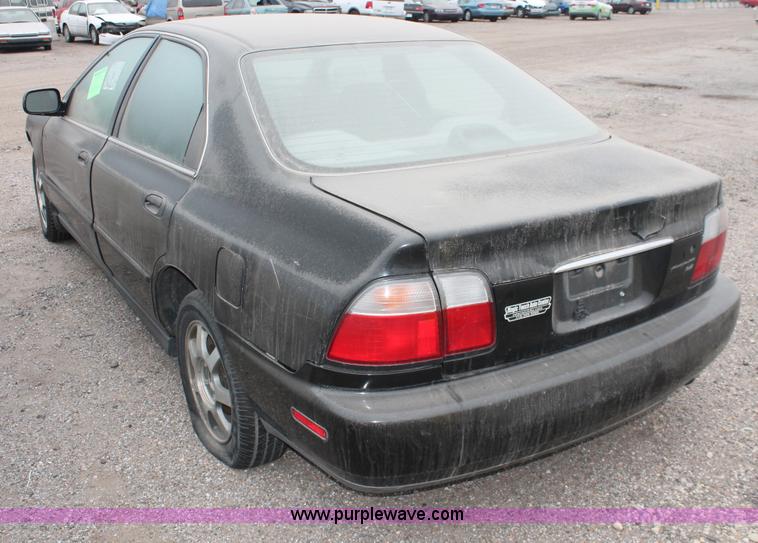 image for item H8336 1996 Honda Accord