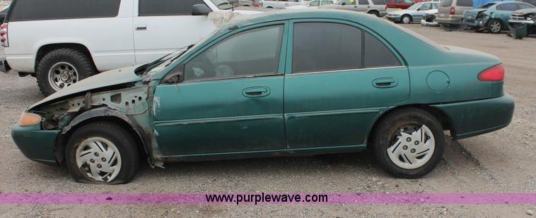 image for item H8338 1998 Ford Escort SE