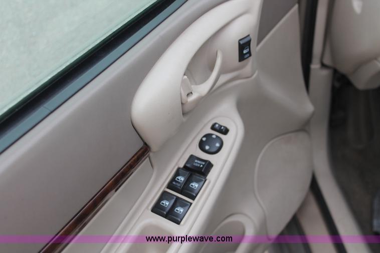 image for item H8339 2005 Chevrolet Impala