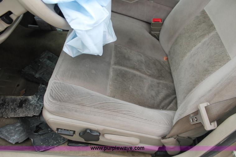 image for item H8339 2005 Chevrolet Impala