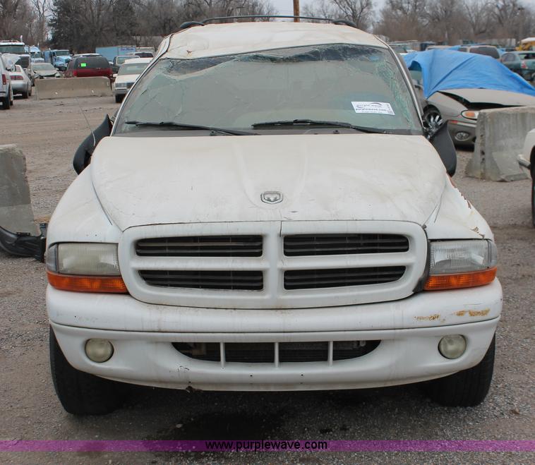 image for item H8340 2000 Dodge Durango SLT SUV