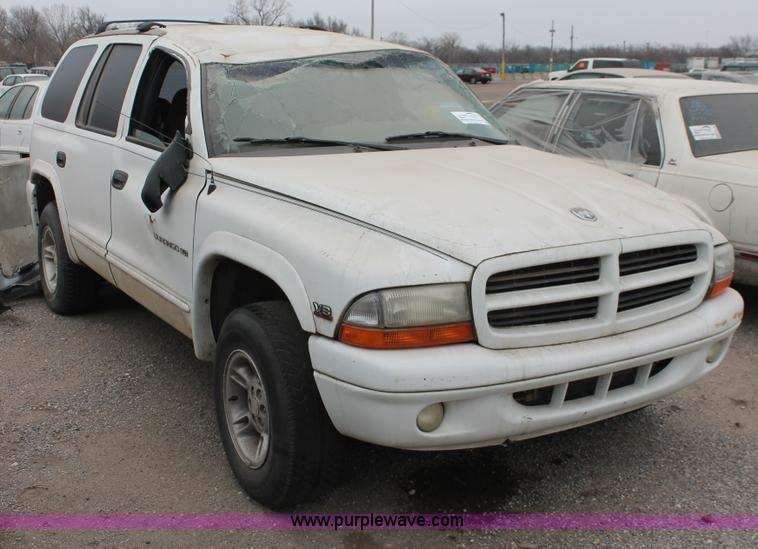 image for item H8340 2000 Dodge Durango SLT SUV