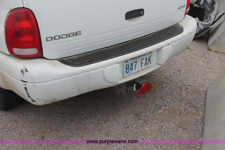 image for item H8340 2000 Dodge Durango SLT SUV