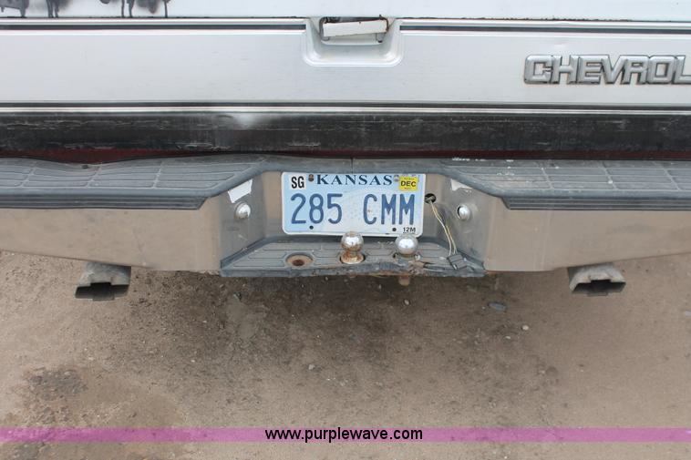 image for item H8342 1987 Chevrolet Silverado R10 pickup truck