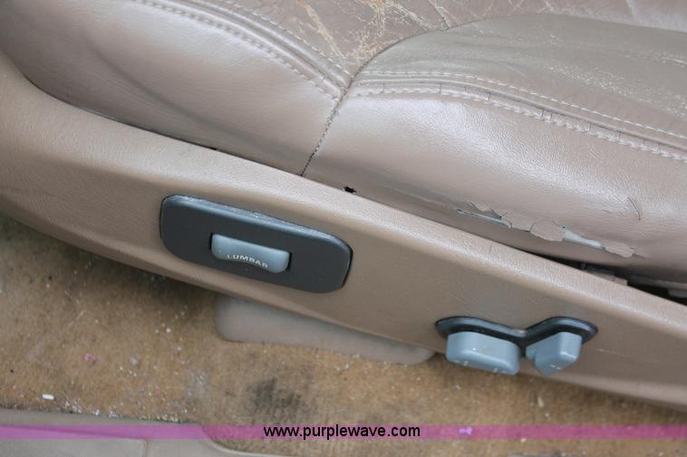 image for item H8343 1998 Chevrolet Blazer SUV