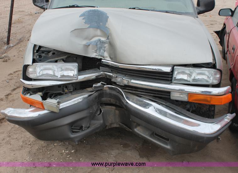 image for item H8343 1998 Chevrolet Blazer SUV