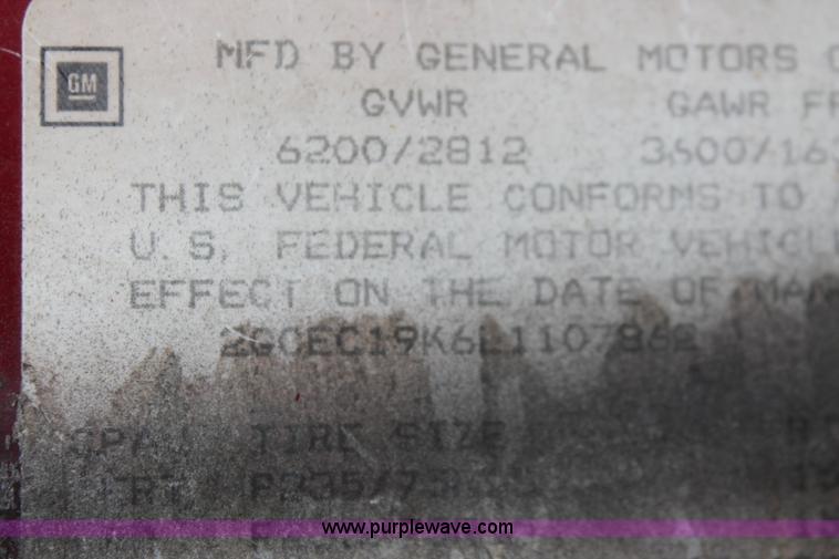 image for item H8345 1990 Chevrolet Silverado 1500 Ext. Cab pickup truck