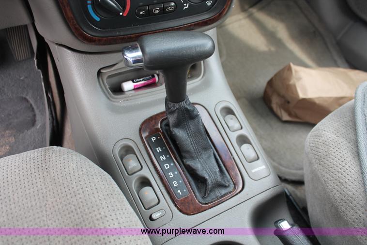 image for item H8346 2001 Saturn LS LS1