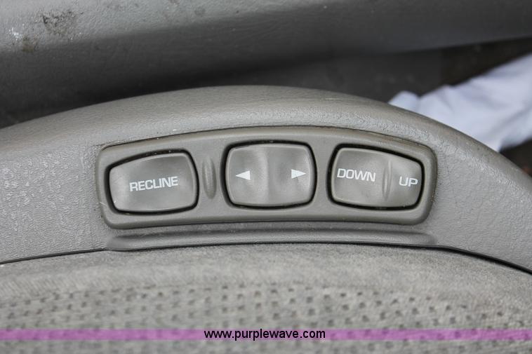 image for item H8346 2001 Saturn LS LS1