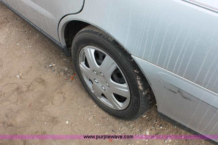 image for item H8346 2001 Saturn LS LS1