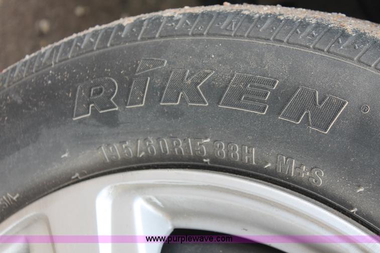 image for item H8346 2001 Saturn LS LS1