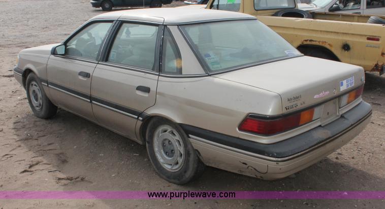 image for item H8347 1988 Ford Tempo LX
