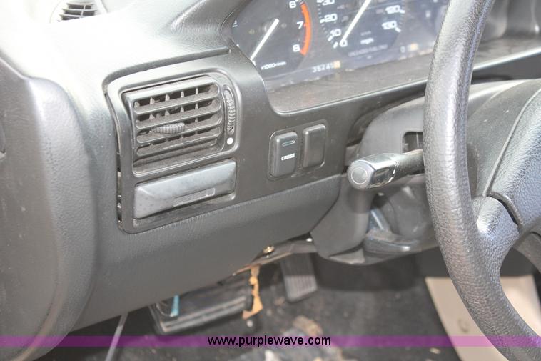 image for item H8348 1990 Honda Accord LX