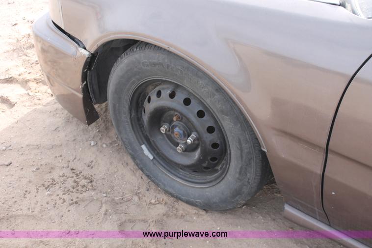 image for item H8348 1990 Honda Accord LX