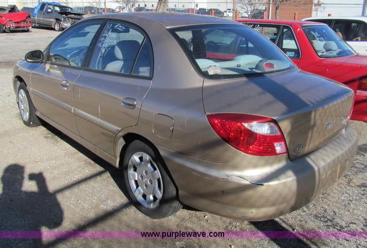 image for item I1309 2002 Kia Rio