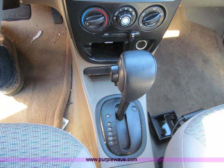 image for item I1309 2002 Kia Rio