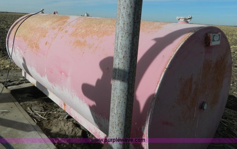 image for item AD9907 Mcdonald 1,000 gallon diesel tank