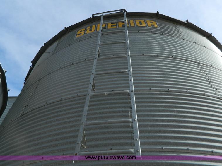 image for item AD9910 Superior 5,000 bushel grain bin