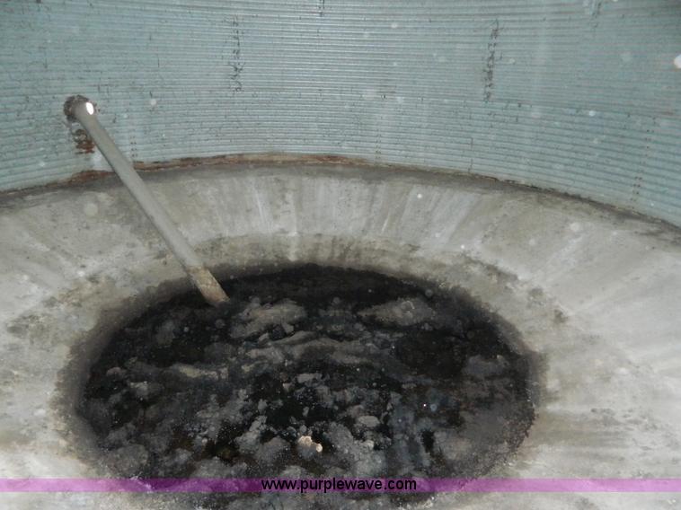 image for item AD9910 Superior 5,000 bushel grain bin