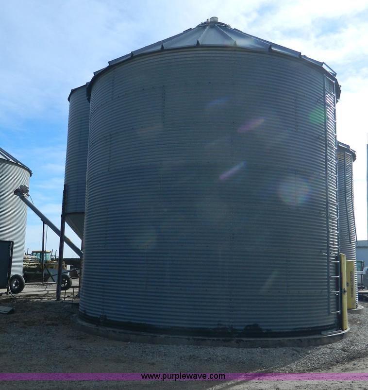 Superior 5,000 bushel grain bin in Great Bend, KS Item AD9911 sold
