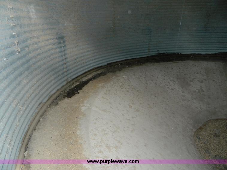 image for item AD9911 Superior 5,000 bushel grain bin