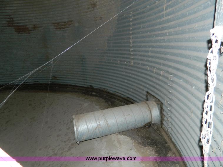 image for item AD9911 Superior 5,000 bushel grain bin