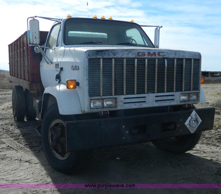 image for item AD9913 1989 GMC TopKick grain truck