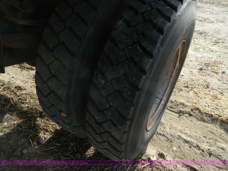 image for item AD9913 1989 GMC TopKick grain truck