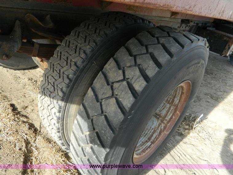 image for item AD9913 1989 GMC TopKick grain truck