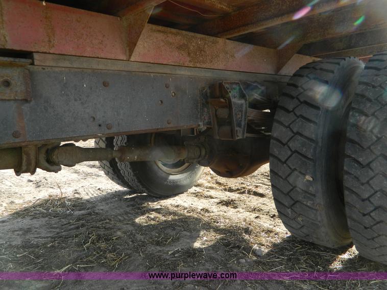 image for item AD9913 1989 GMC TopKick grain truck