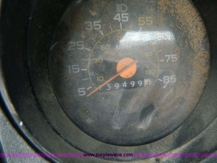 image for item AD9913 1989 GMC TopKick grain truck