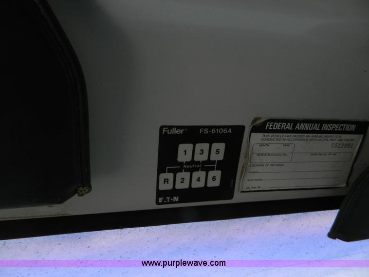 image for item AD9913 1989 GMC TopKick grain truck