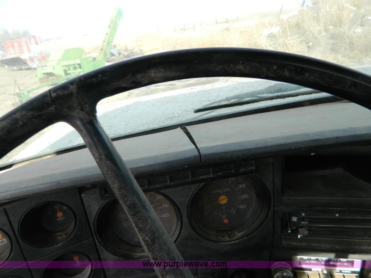 image for item AD9913 1989 GMC TopKick grain truck