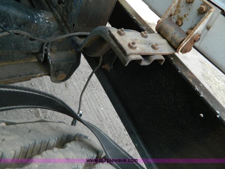 image for item AD9913 1989 GMC TopKick grain truck