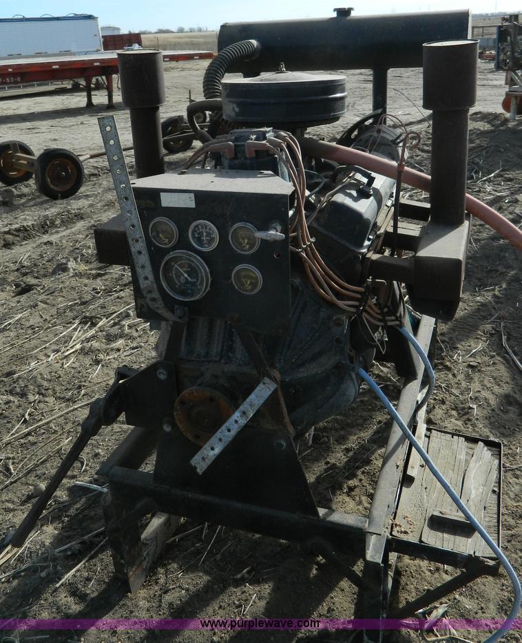 image for item AD9921 Chevrolet eight cylinder gas engine