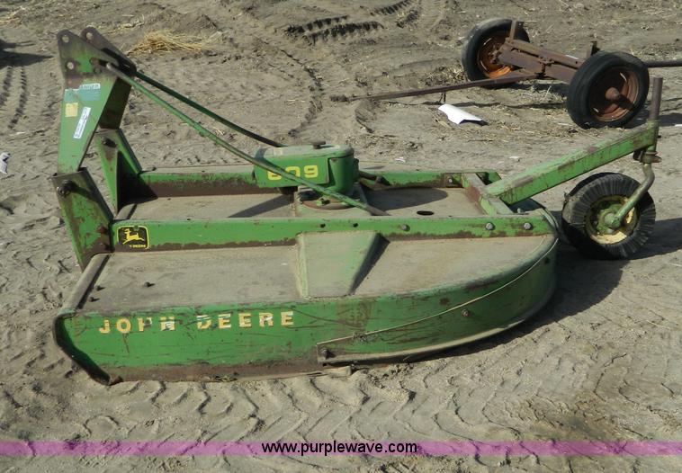 image for item AD9924 John Deere 609 6' rotary mower