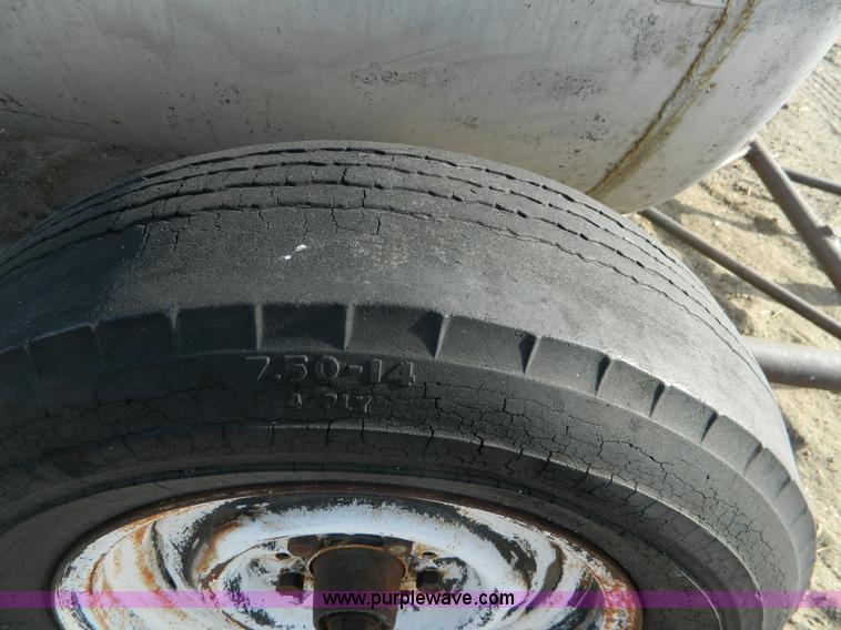 image for item AD9930 Steel tank with running gear