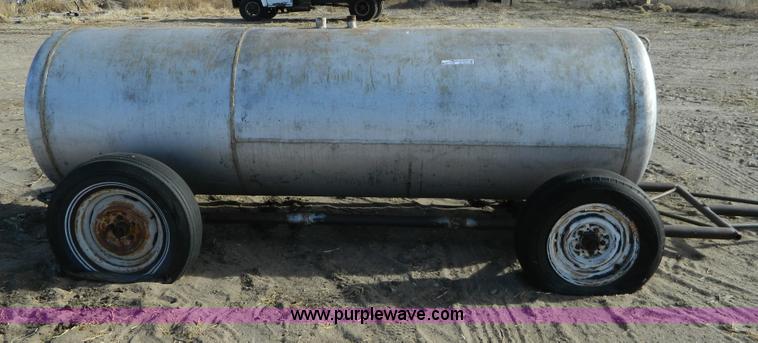 image for item AD9930 Steel tank with running gear