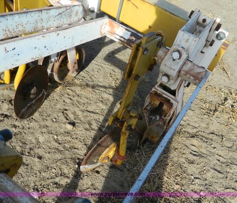 image for item AD9932 Buffalo 4600-8A-30 cultivator