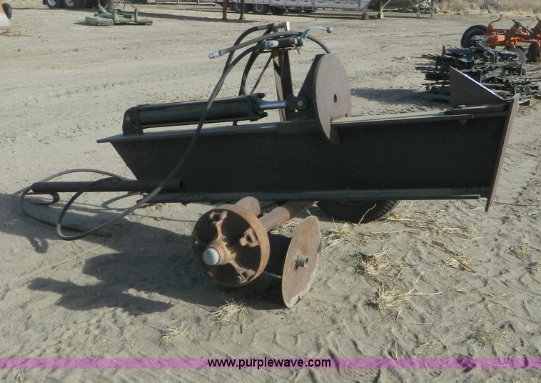 image for item AD9935 Hydraulic log splitter