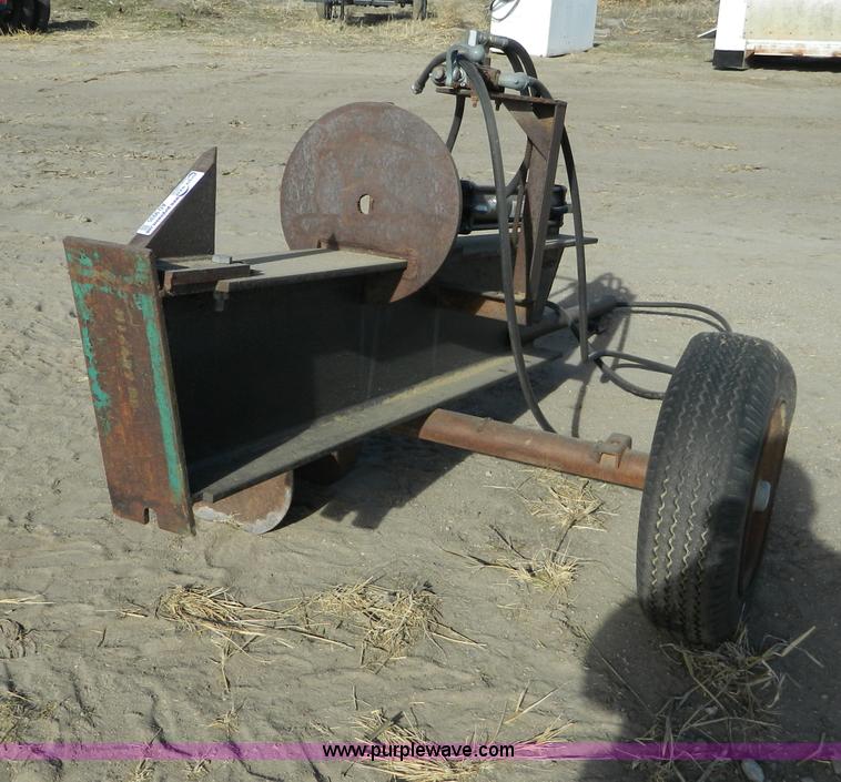 image for item AD9935 Hydraulic log splitter