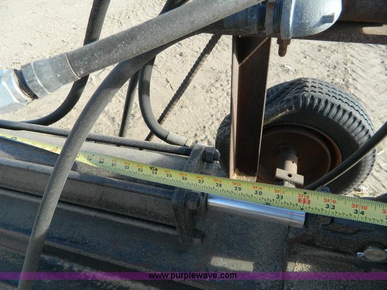 image for item AD9935 Hydraulic log splitter