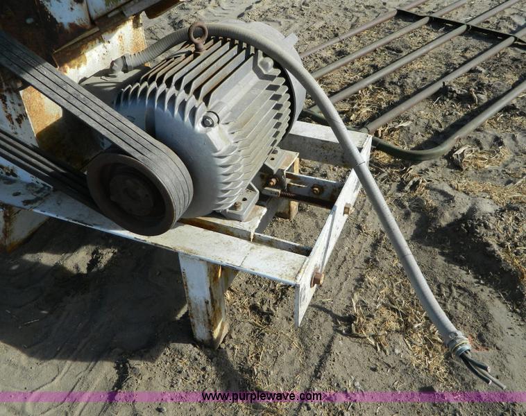 image for item AD9939 Peerless International H20AA hammer mill